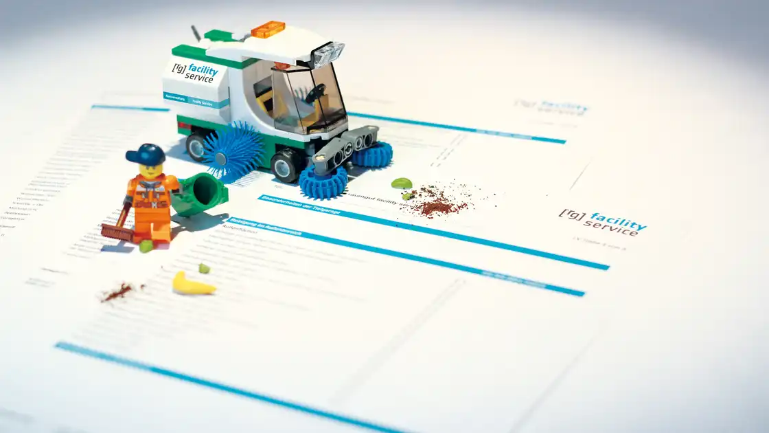 Eine Kehrmaschine aus Lego
