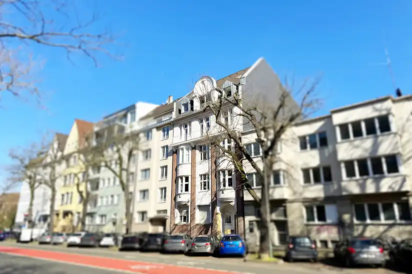 Straßenansicht