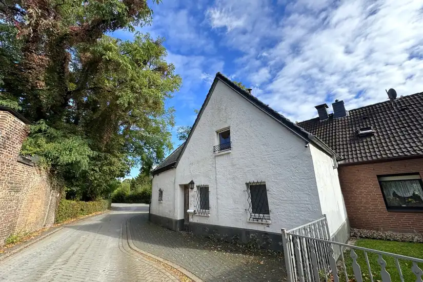 Straßenansicht
