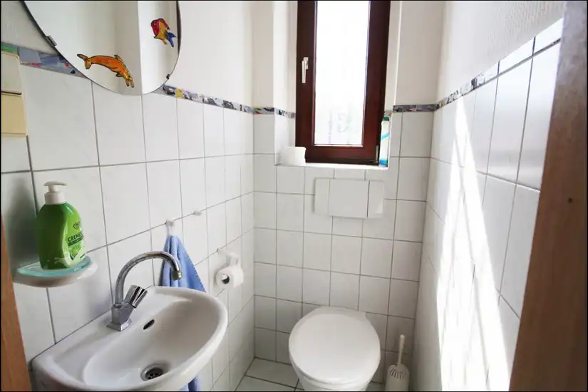 1.OG Gäste-WC 
