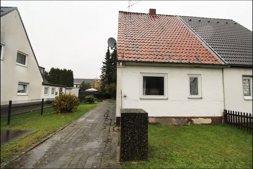 Straßenansicht 