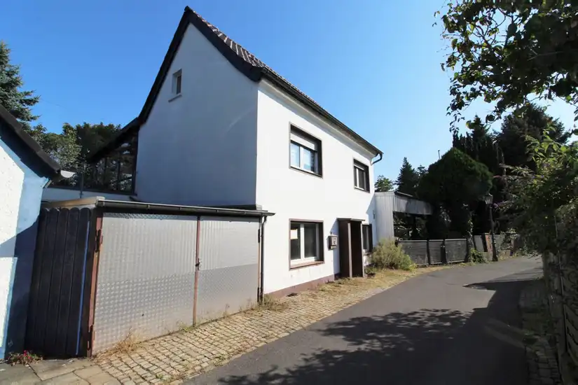 Straßenansicht