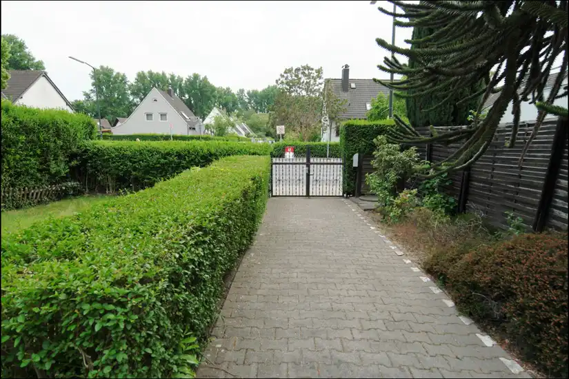 Einfahrt 