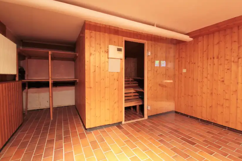 Sauna (Keller)