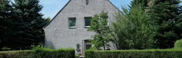 Außenansicht Straßenseite