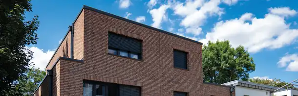 Zwei moderne Neubau-Doppelhaushälften